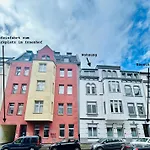 Feelslikehome - Urbane Altbauwohnung Mit Dachterasse& Parkplatz דירה בוכום