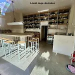 Feelslikehome - Urbane Altbauwohnung Mit Dachterasse& Parkplatz דירה