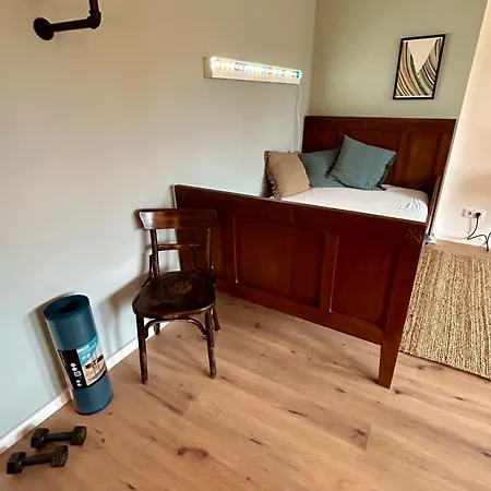 Feelslikehome - Urbane Altbauwohnung Mit Dachterasse& Parkplatz Bochum