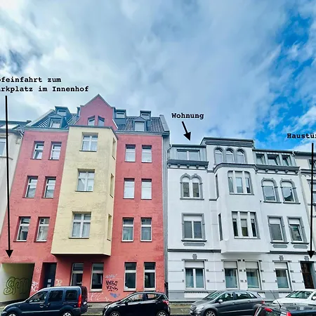 Feelslikehome - Urbane Altbauwohnung Mit Dachterasse& Parkplatz Апартаменты Бохум
