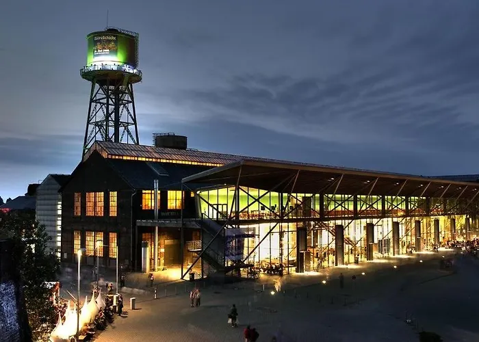 Lejlighed Feelslikehome - Urbane Altbauwohnung Mit Dachterasse& Parkplatz *