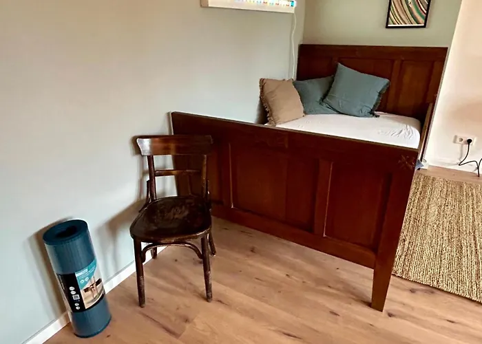 Feelslikehome - Urbane Altbauwohnung Mit Dachterasse& Parkplatz Bochum