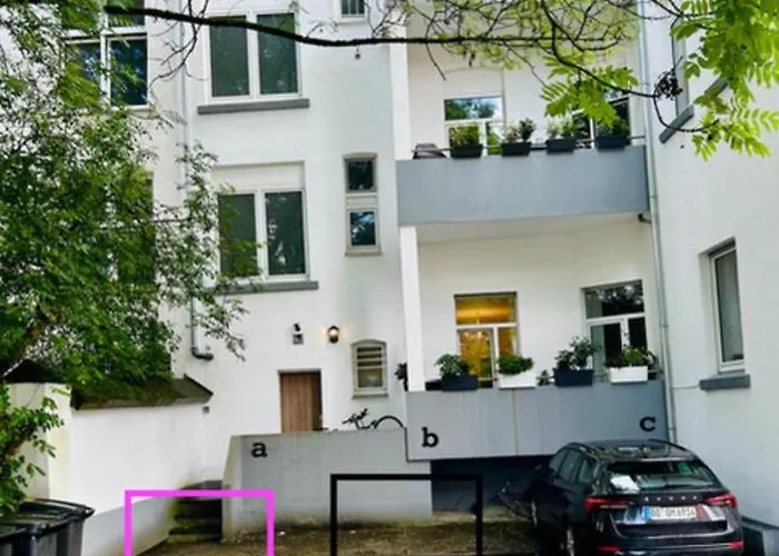 Апартаменты Feelslikehome - Urbane Altbauwohnung Mit Dachterasse& Parkplatz